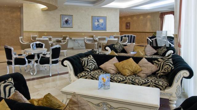 Hotel Marina Royal Palace