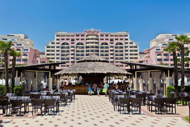 Majestic Beach Resort