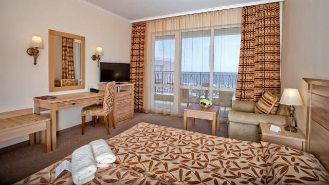 Majestic Beach Resort