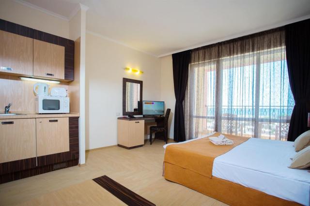 Majestic Beach Resort