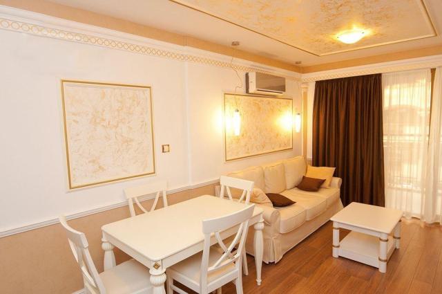 Golden Ina Hotel