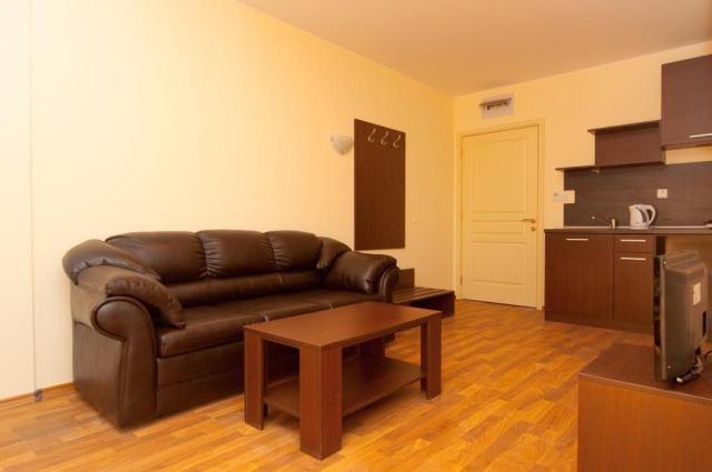 Golden Ina Hotel