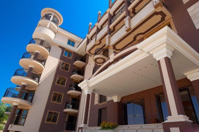Golden Ina Hotel