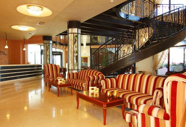 Vineyards Hotel