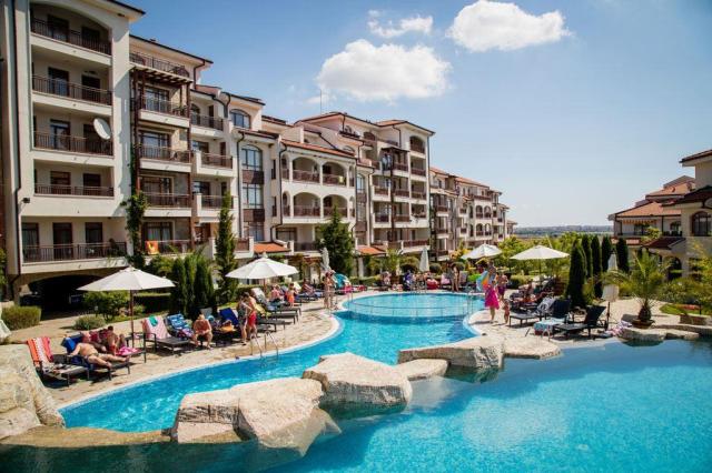 Vineyards Hotel