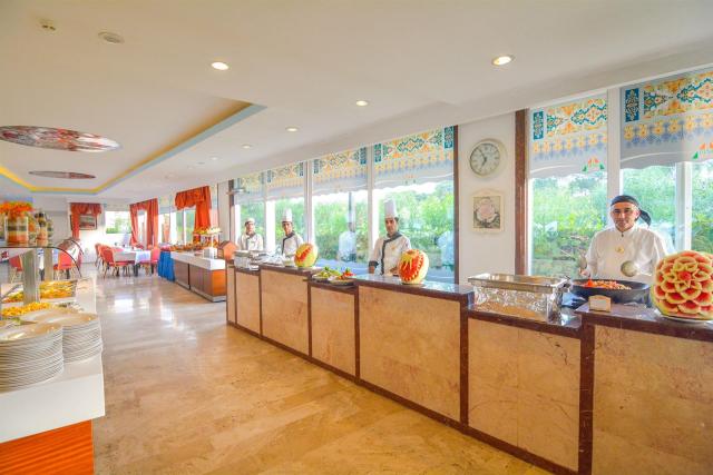 Pine House Hotel 