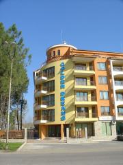 Golden Dreams Aparthotel