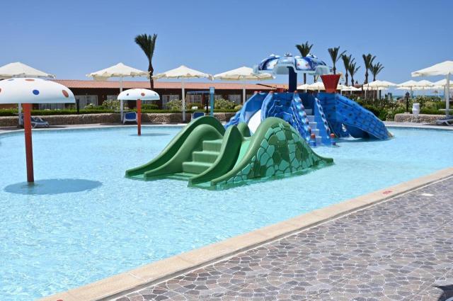 Riviera Aqua Park Resort