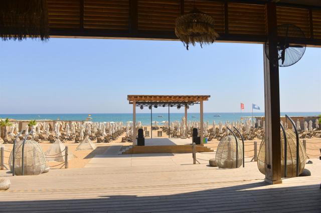 Jacaranda Luxury Resort