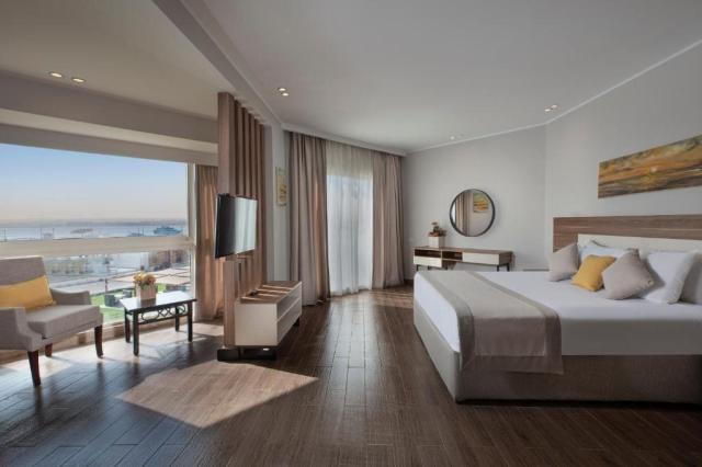 Pyramisa Sahl Hasheesh Resort