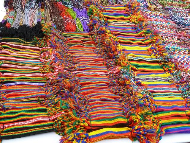 otavalo-színes-florklórja.jpg