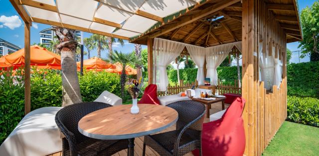 Trendy Hotel Lara