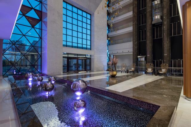 Trendy Hotel Lara