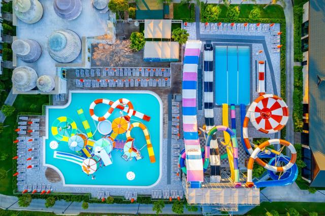 Trendy Hotel Lara