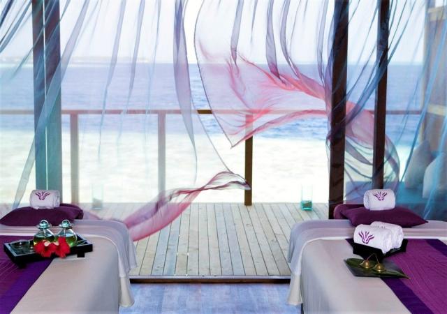 Vilamendhoo Island Resort & Spa
