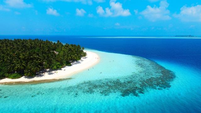 Fihalhohi Island Resort