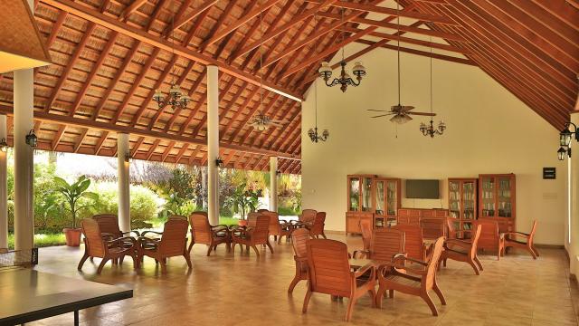 Fihalhohi Island Resort