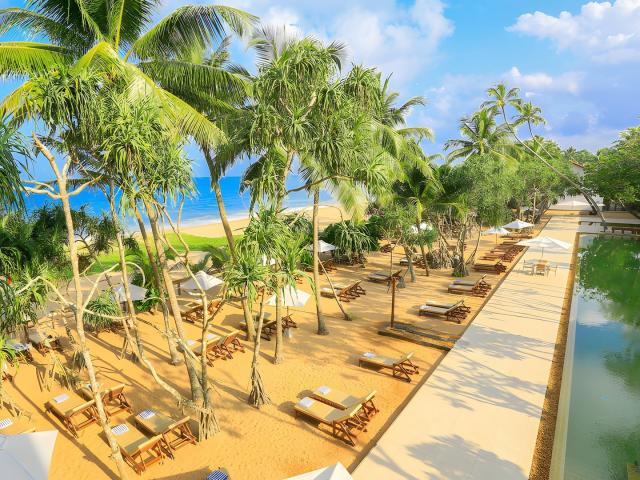 Pandanus Beach Resort & Spa