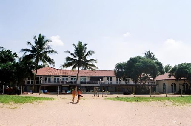 Pandanus Beach Resort & Spa