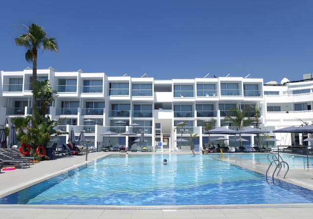 Limanaki Beach