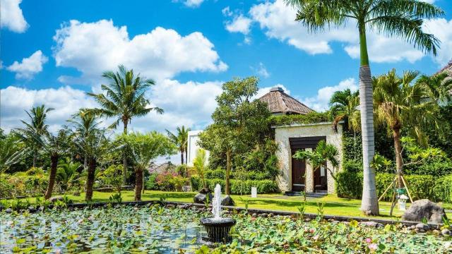 Samabe Bali Suites & Villas