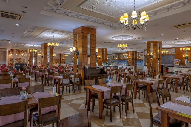 Lake & River Side Hotel & Spa