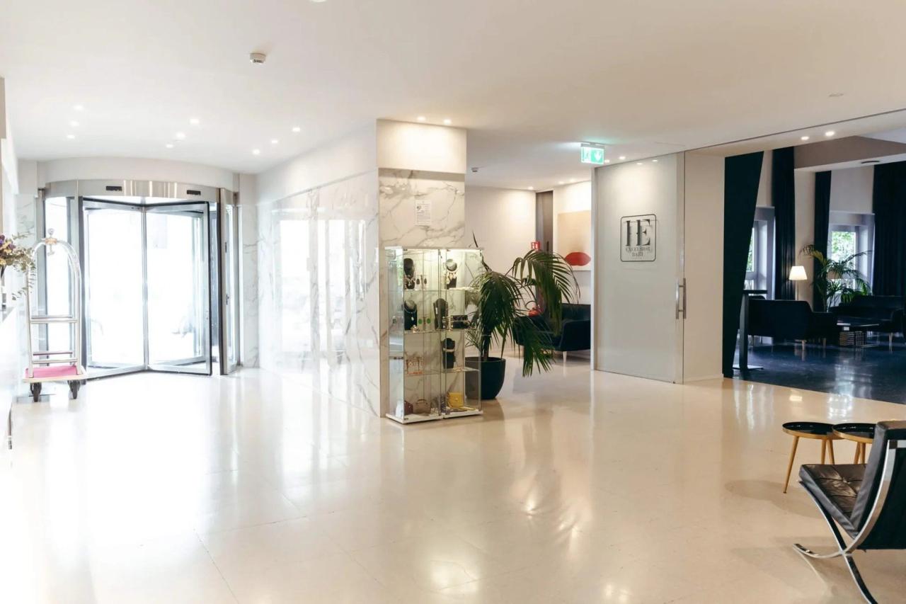 Hotel Excelsior