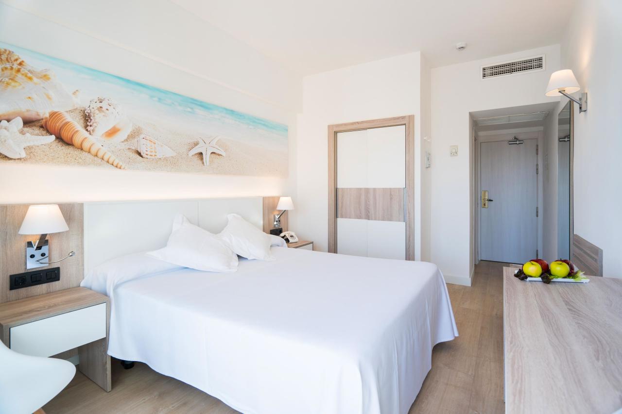 037-W-room-example-double-room-standard-double-room-double-sing