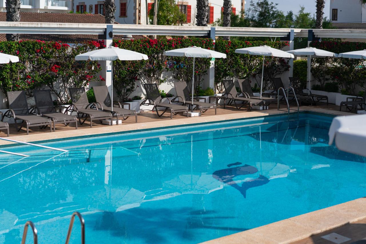005-P-pool_110487971