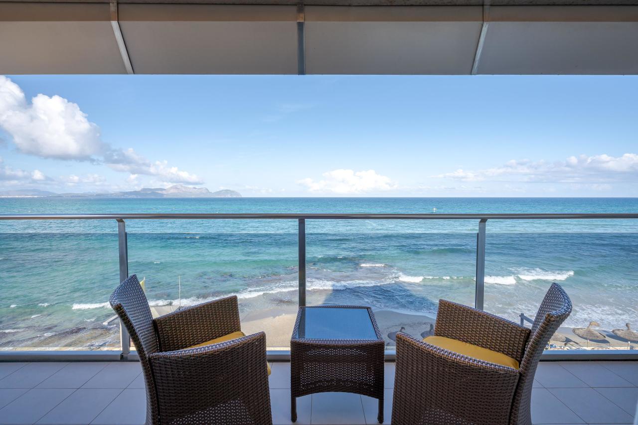 053-RV-view-from-the-room-double-room-standard-seafront-view-do