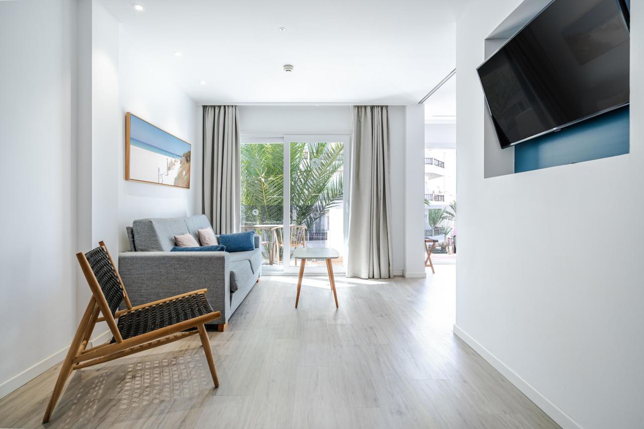 059-W-room-example-apartment-standard-street-view-apartment-str