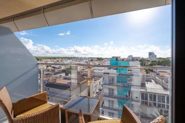 056-RV-view-from-the-room-single-room-standard-street-view-sing