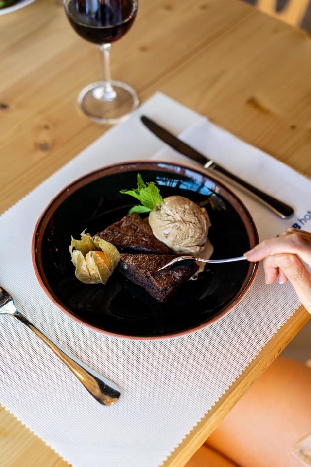 021-R-restaurant_110553180