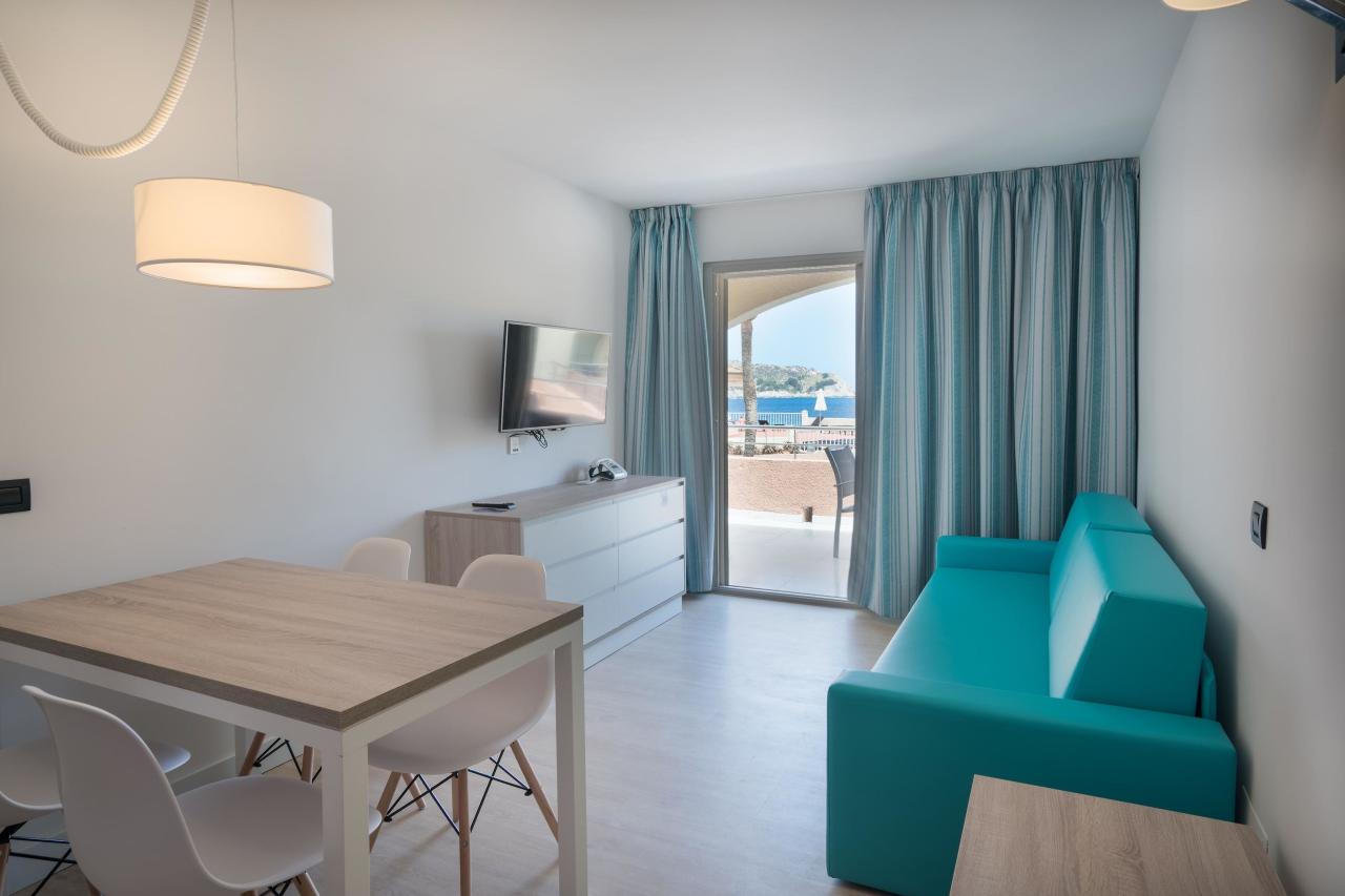 040-W-room-example-apartment-sea-view-21-apartment-sea-view-3-a