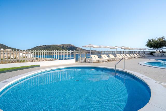 027-P-pool_116692867