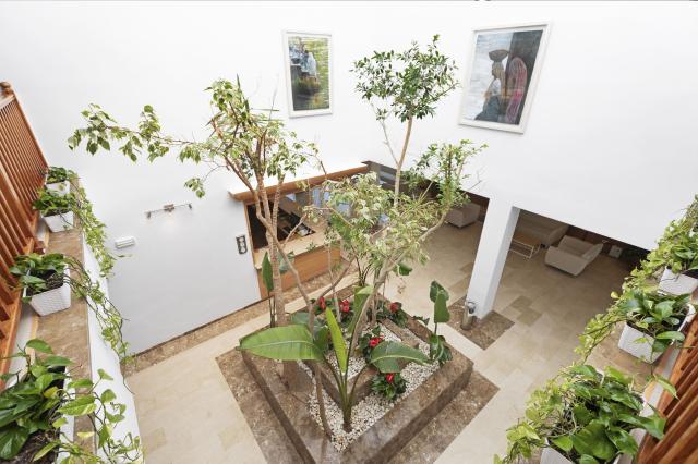033-L-lounge-lobby_110555187