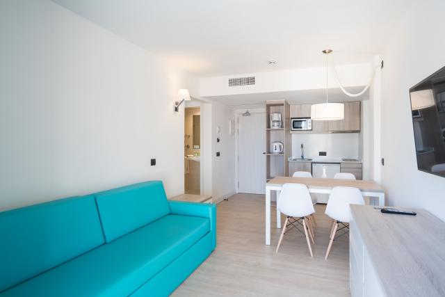 044-W-room-example-apartment-sea-view-21-apartment-sea-view-3-a