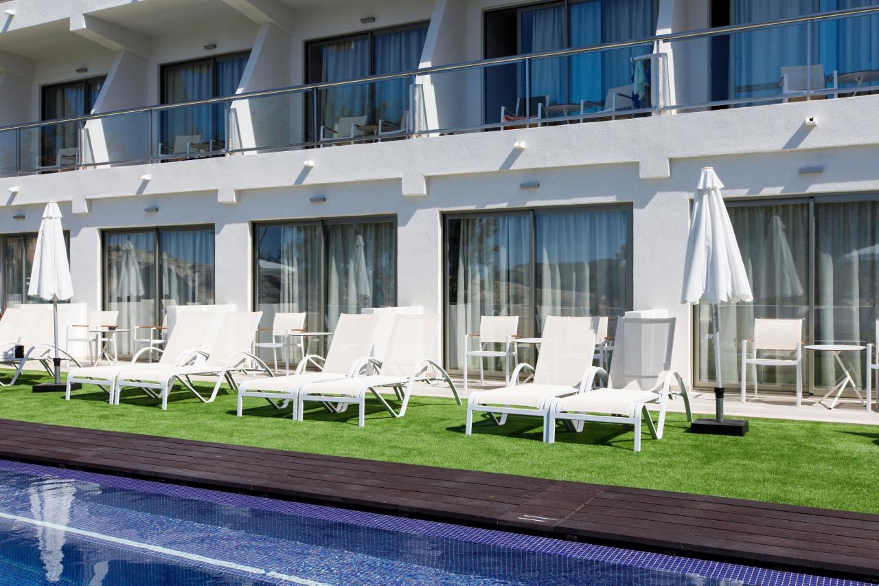 039-RV-view-from-the-room-double-room-standard-pool-view-premiu