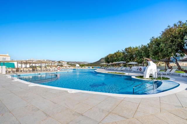 009-P-pool_116214329