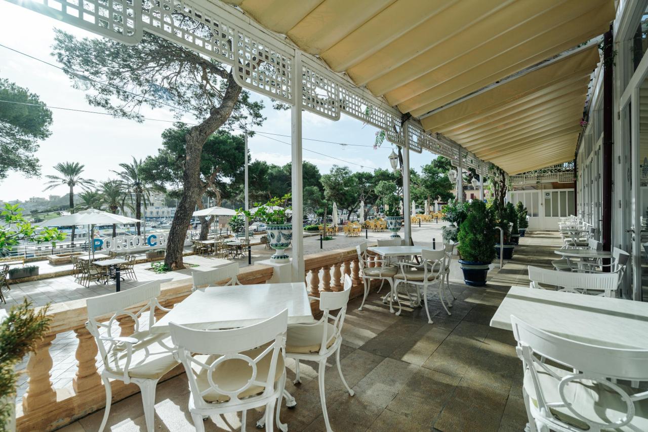 016-R-restaurant_109938664