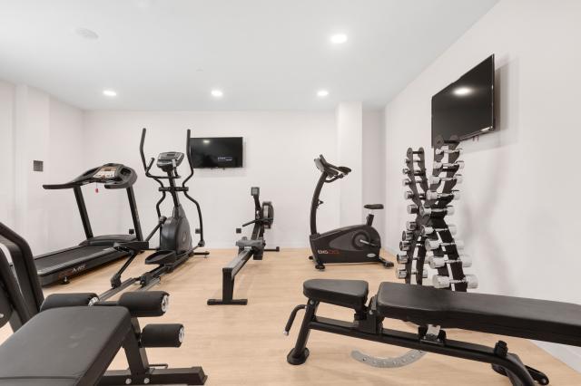 031-F-sports-and-leisure_109938744