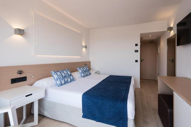 046-W-room-example-double-room-standard-double-room_109939028