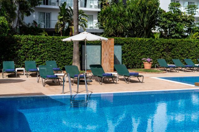 004-P-pool_110008352