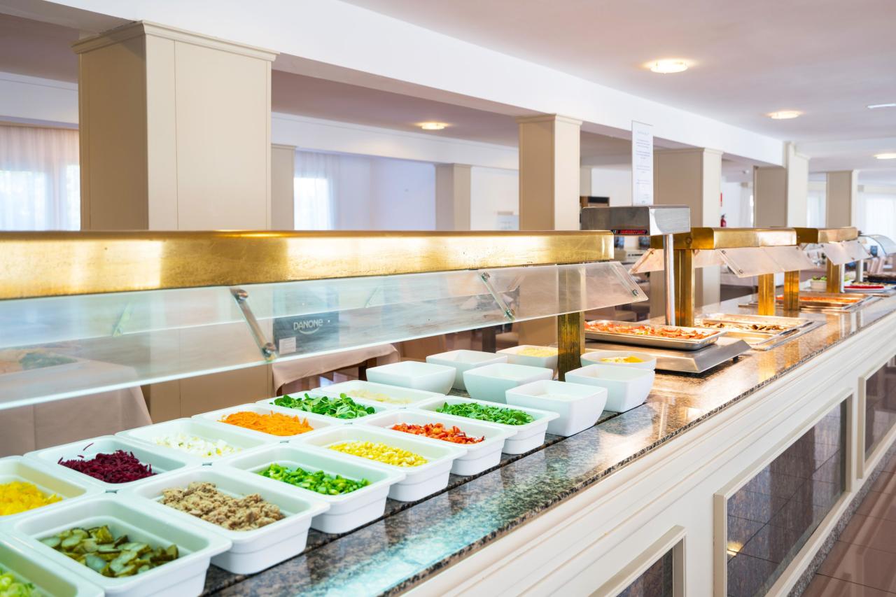 014-R-restaurant_110701613